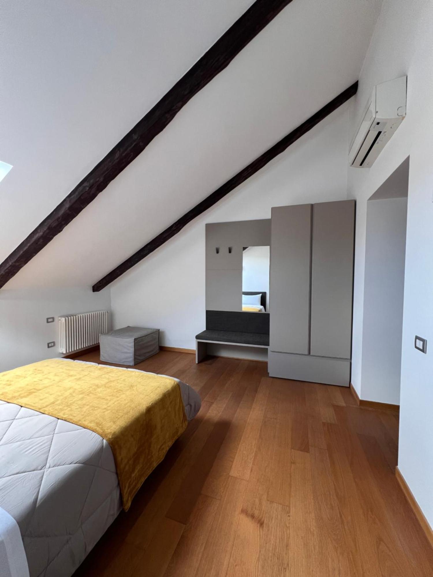 Unonoveuno Luxury Apartment Nápoles Exterior foto